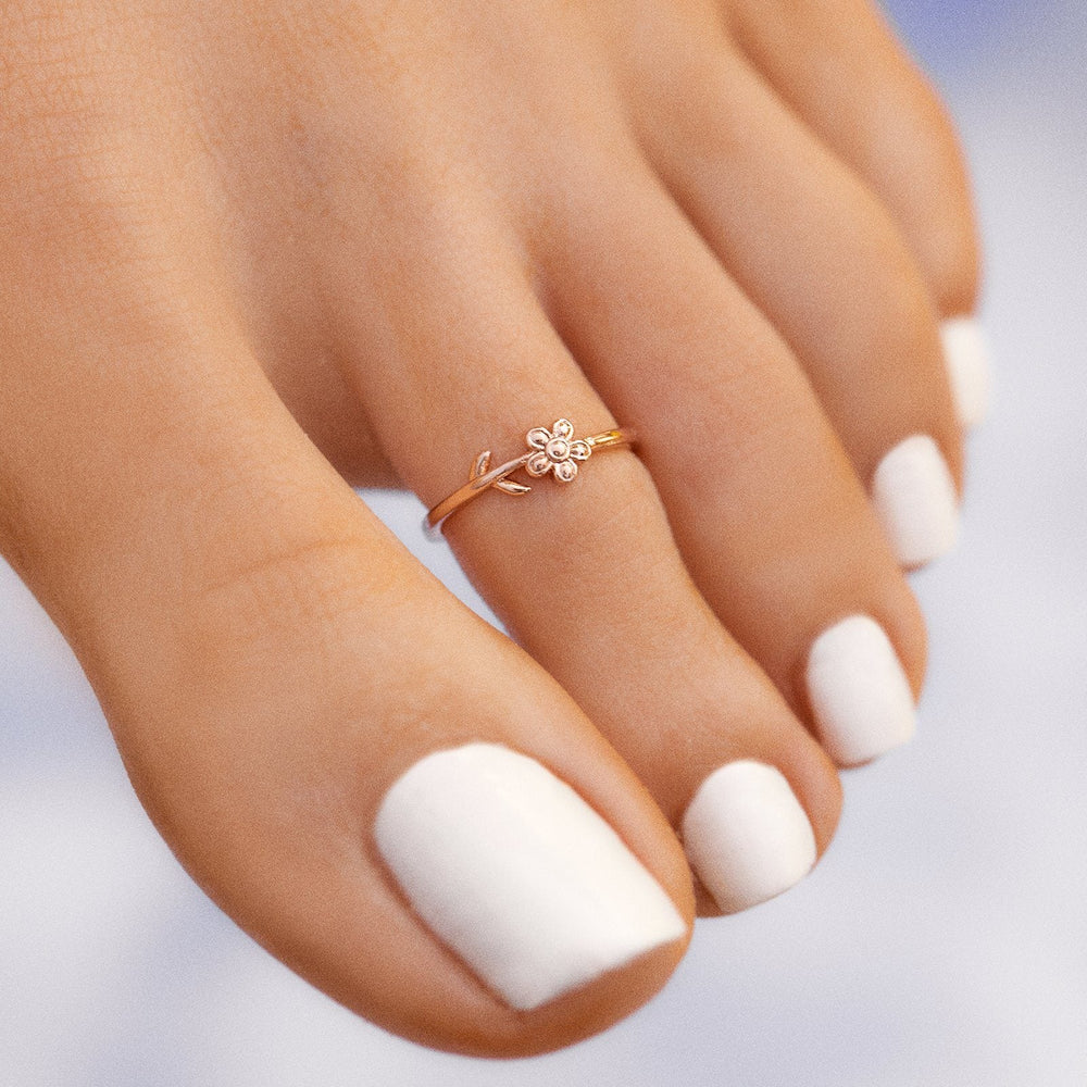 Single Daisy Toe Ring 2