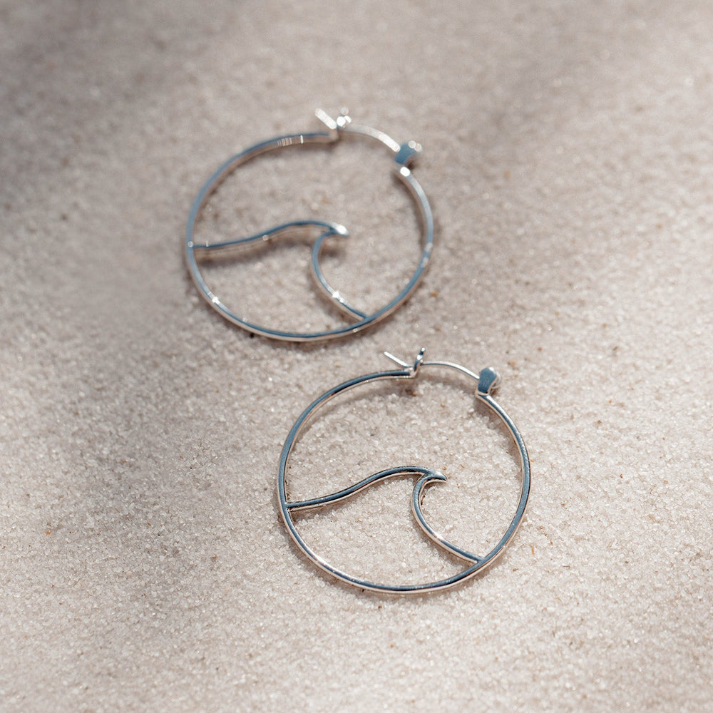 Large Wave Hoop Earrings 4