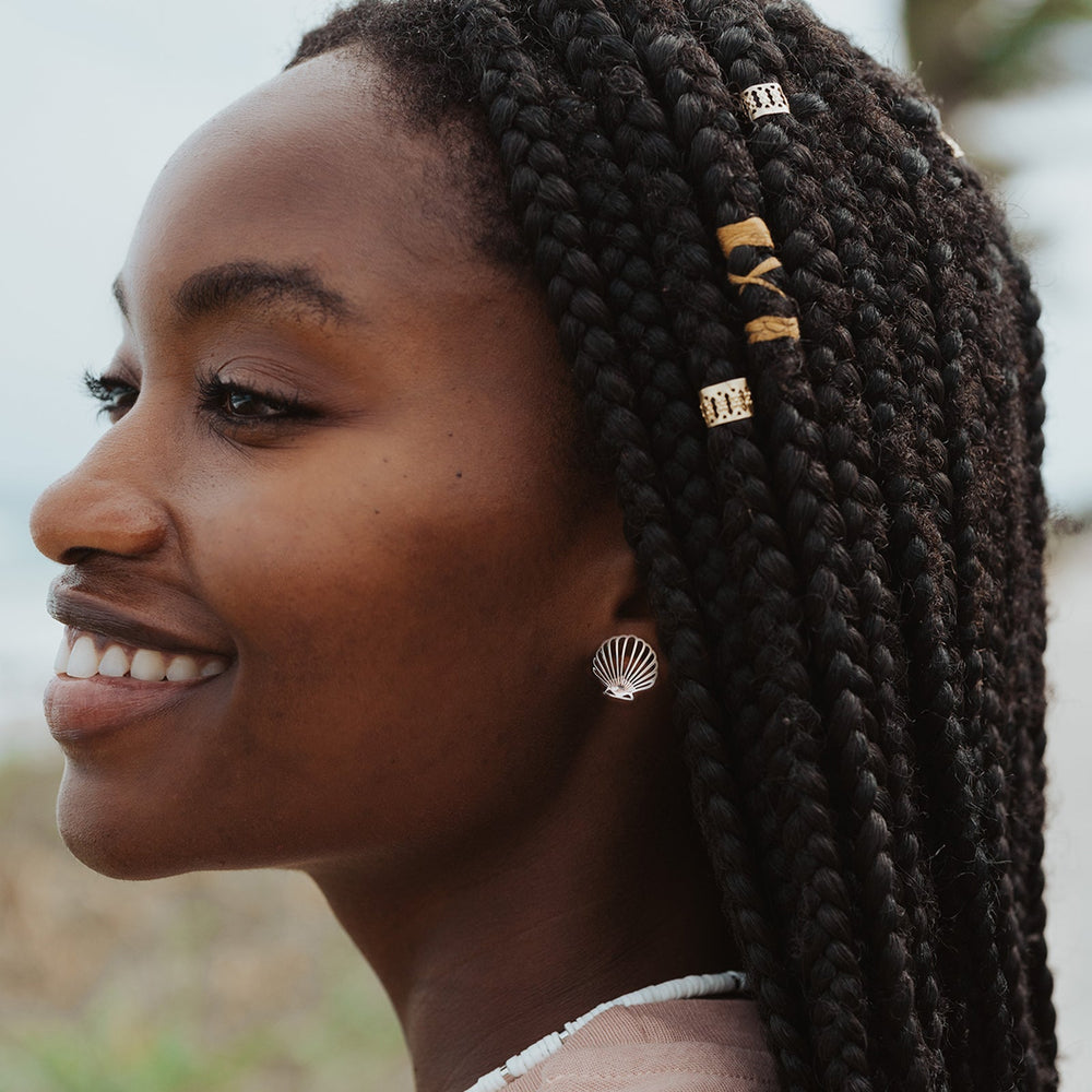 Delicate Shell Stud Earrings 4