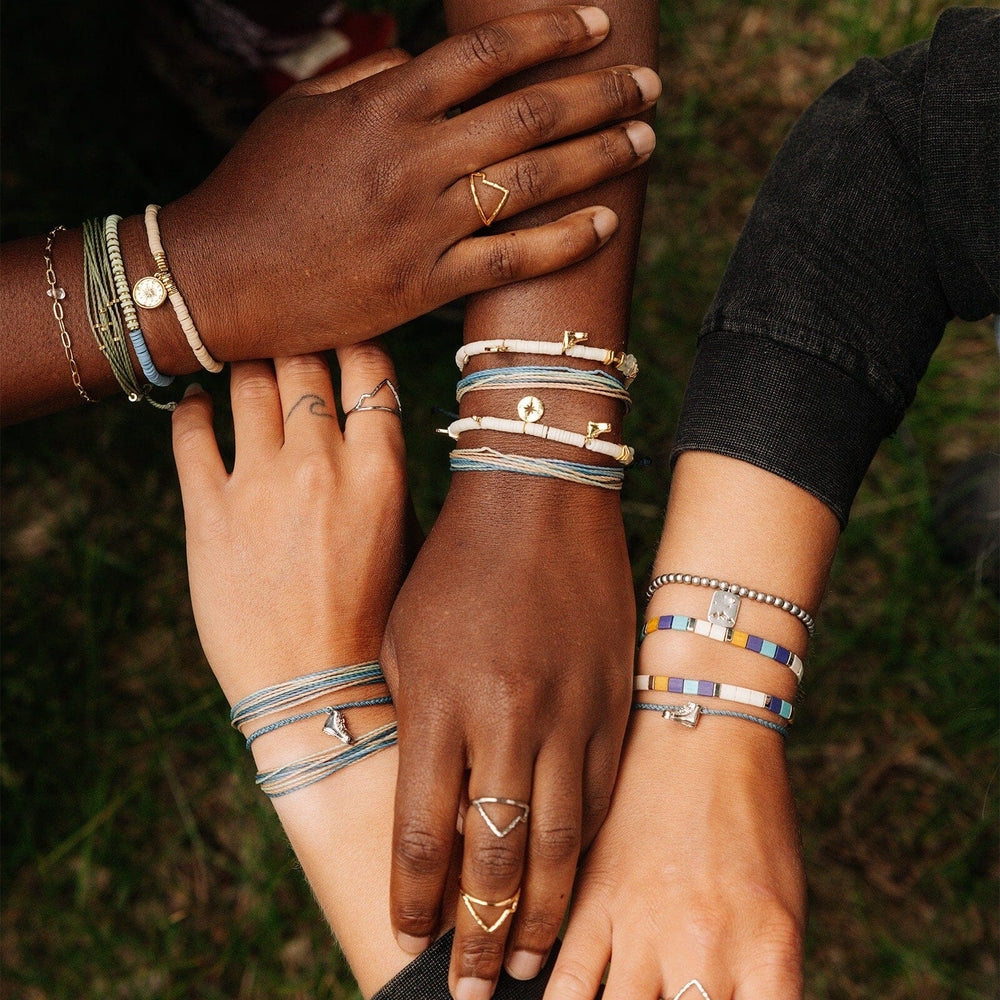 Outdoorsy Gals Metal Bead Stretch Bracelet 16