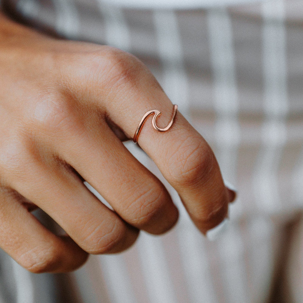 Rose Gold Wave Ring 8