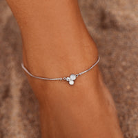 Delicate Three Stone Chain Anklet Gallery Thumbnail